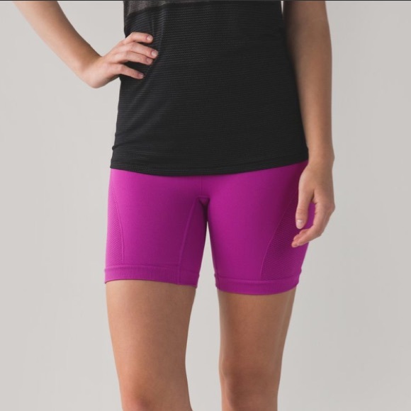 Lululemon Sculpt Short
Regal Plum - Picture 3 of 6